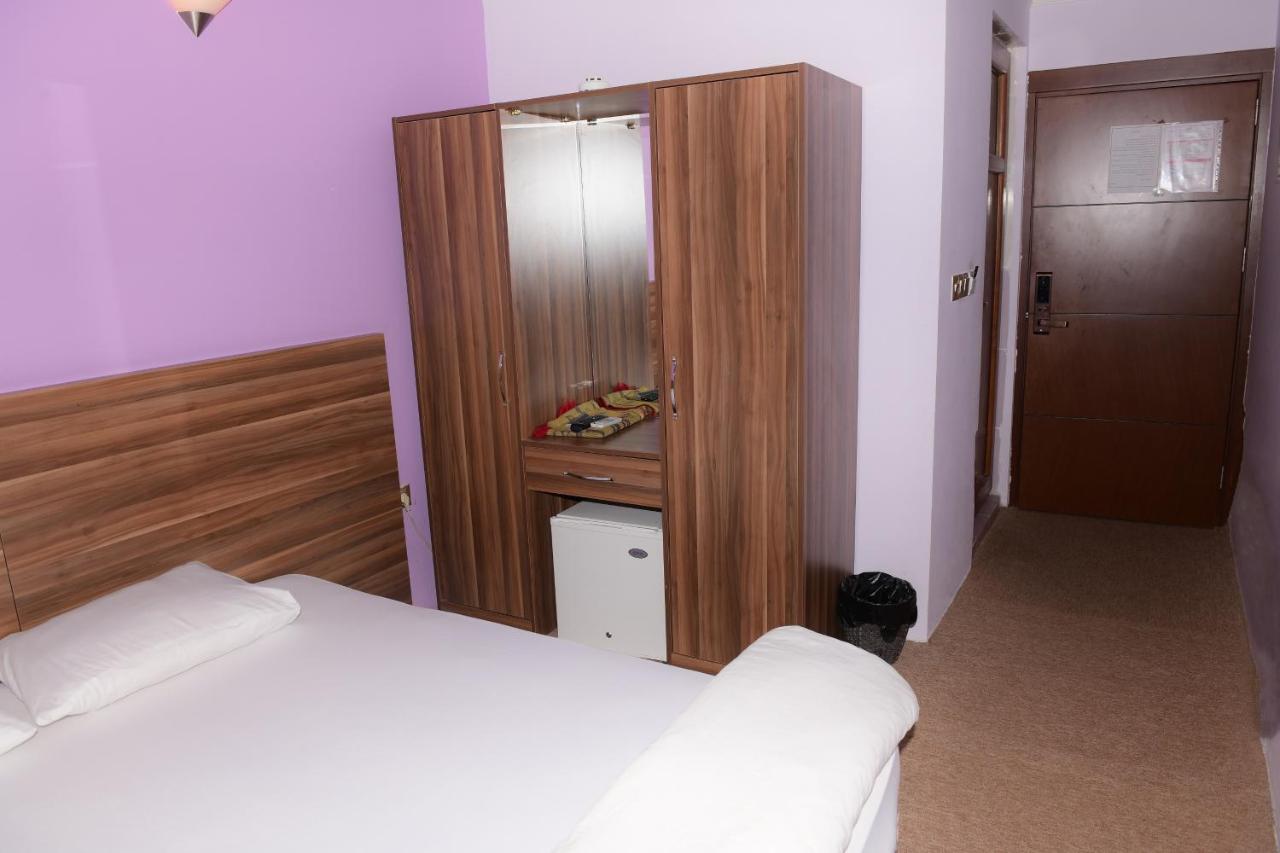 Janet Bludan Hotel Erbil Exteriör bild