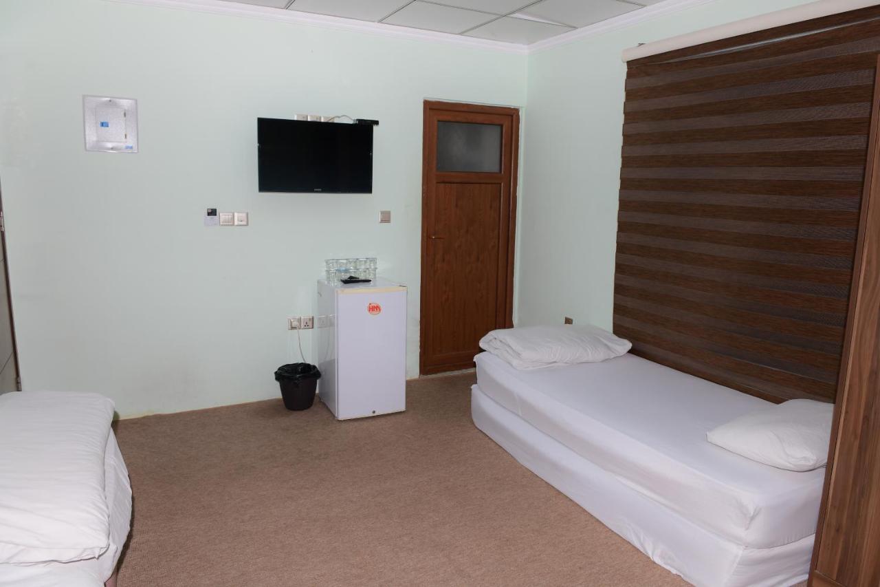 Janet Bludan Hotel Erbil Exteriör bild